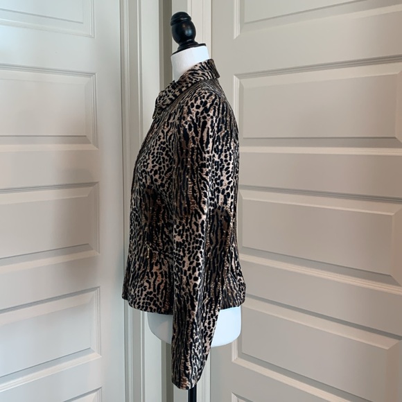 LAURA Women’s Animal Print Jacket - Picture 8 of 16